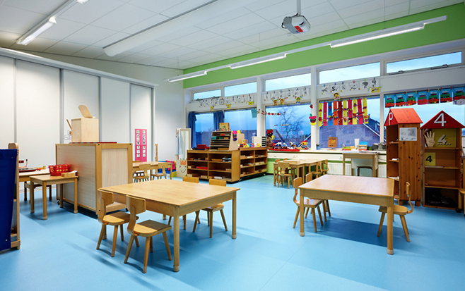 Piso Tarkett Acczent 80
Colegio Preescolar
La armonia de los colores se conjugan con el tono apropiado del piso en rollo.